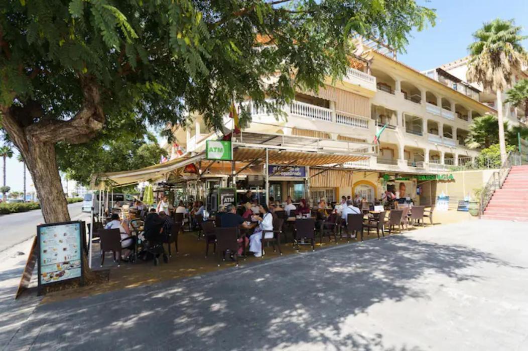 Appartement Chic Beachfront Flat With Amazing Sea Views And Private Indoor Parking