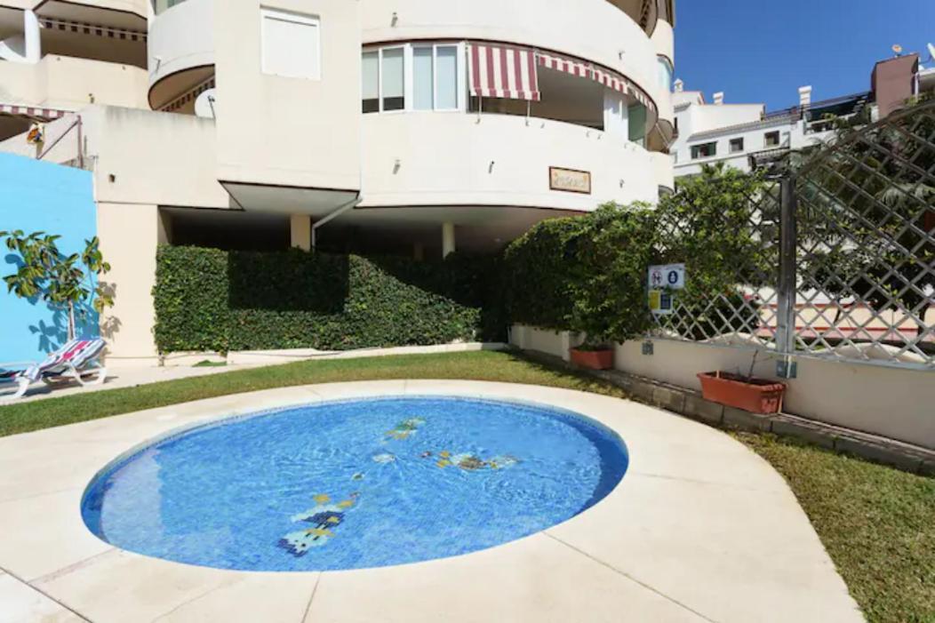 Appartement Chic Beachfront Flat With Amazing Sea Views And Private Indoor Parking *