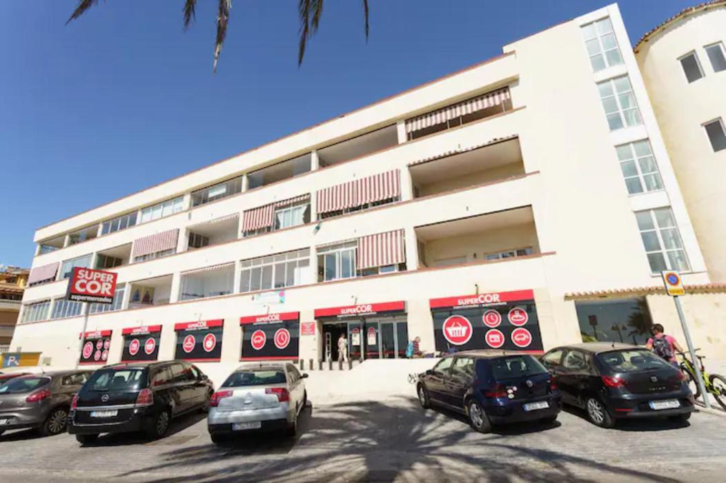Apartment Chic Beachfront Flat With Amazing Sea Views And Private Indoor Parking Benalmádena
